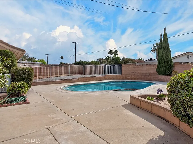 9624 Swinton Ave — Photo 28