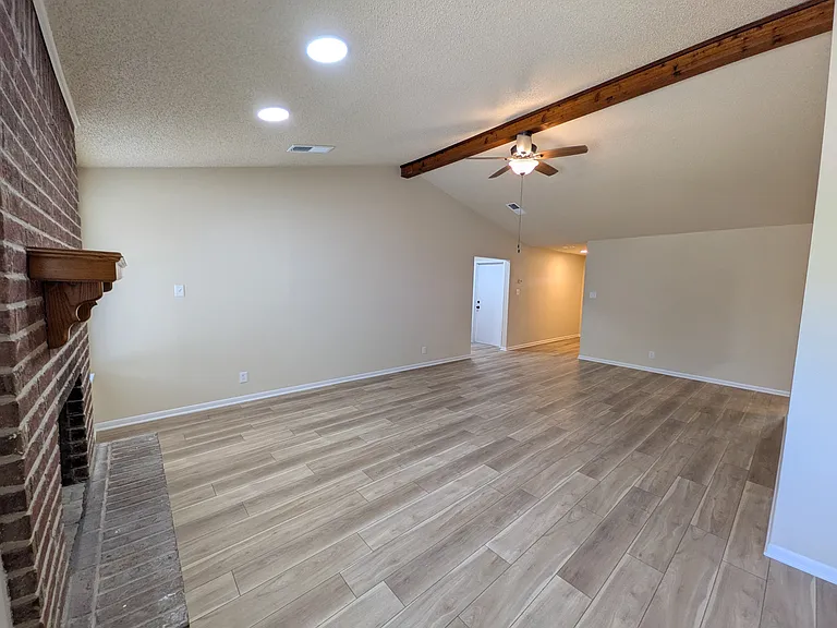 3107 Westrim Dr — Photo 6