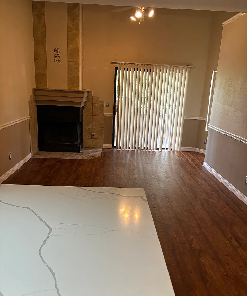 2 bed, 1100 sqft, $1,995 — Photo 2