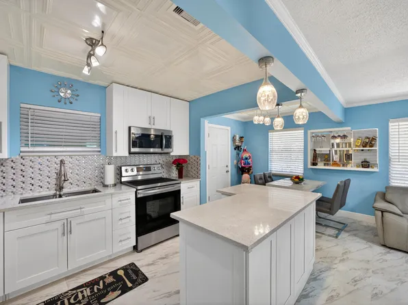 1020 Avon Road, West Palm Beach, FL 33401