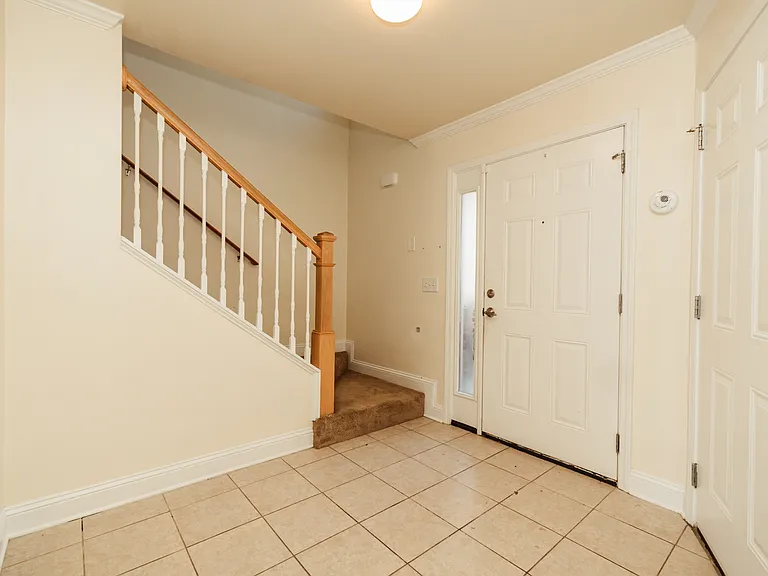 748 Majestic Dr — Photo 14
