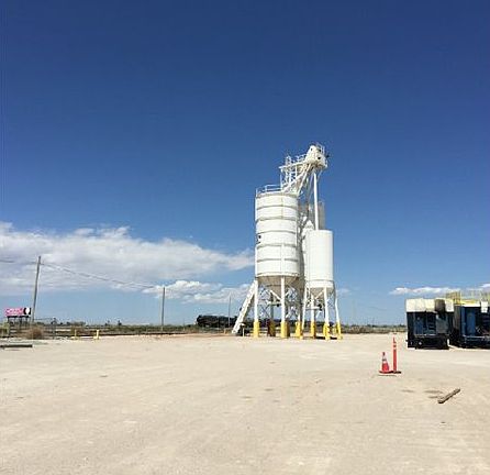 4th image of 2401 Sivley