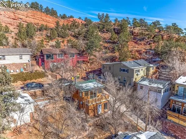 11 Cedar Ln, Manitou Springs, CO 80829