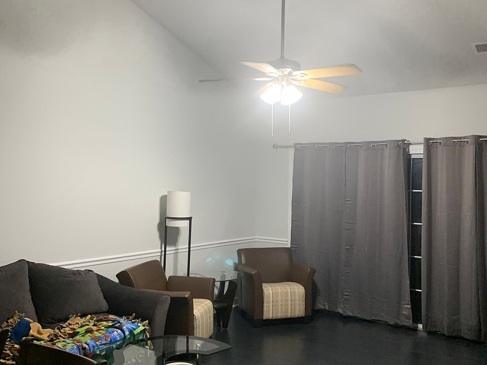 2nd image of 3965 Forsythia Ct Unit 303
