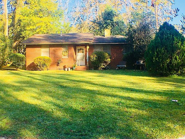 1st image of 712 Holly Dr