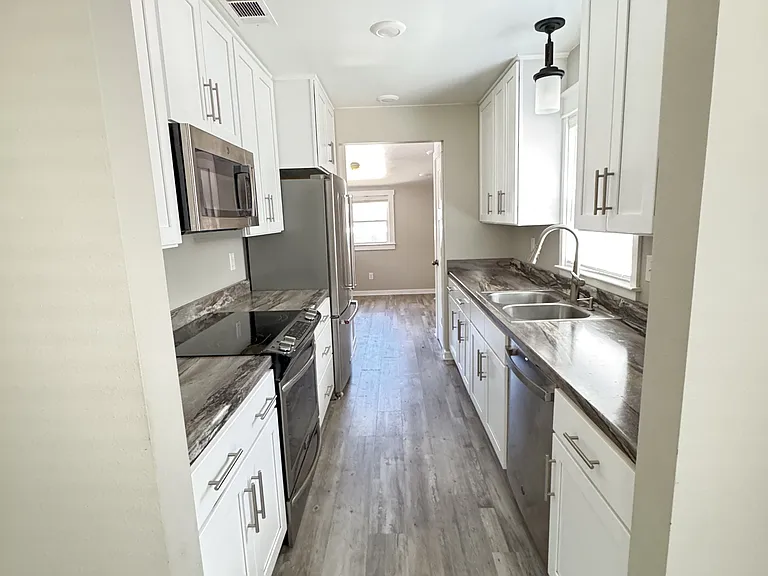 115A Montrose Dr — Photo 5