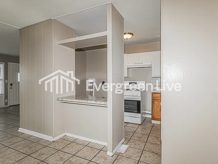 5102 W 30th St — Photo 2