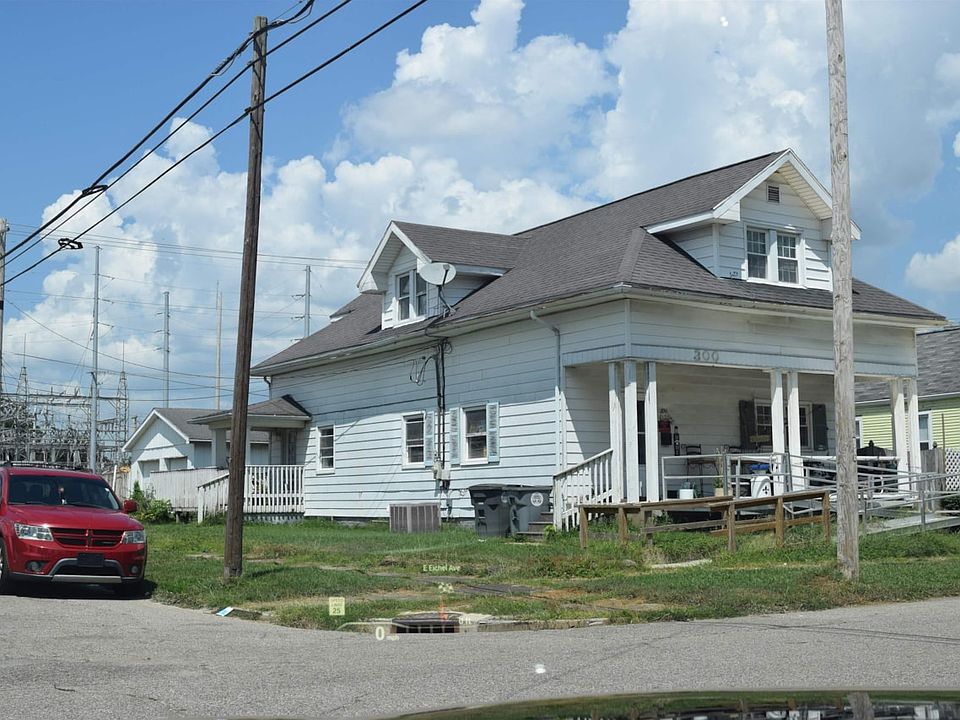 2nd image of 300 E Eichel Ave