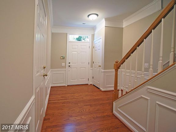 2nd image of 1102 Cypress Tree Pl