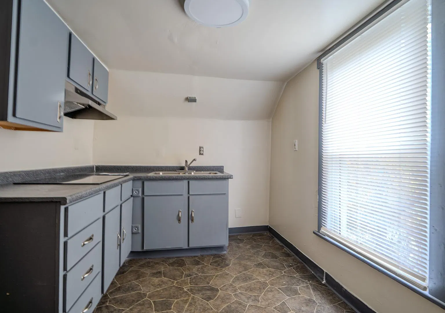 756 Eddy Rd - Unit 3 — Photo 1