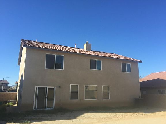 2nd image of 601 W Avenue H13