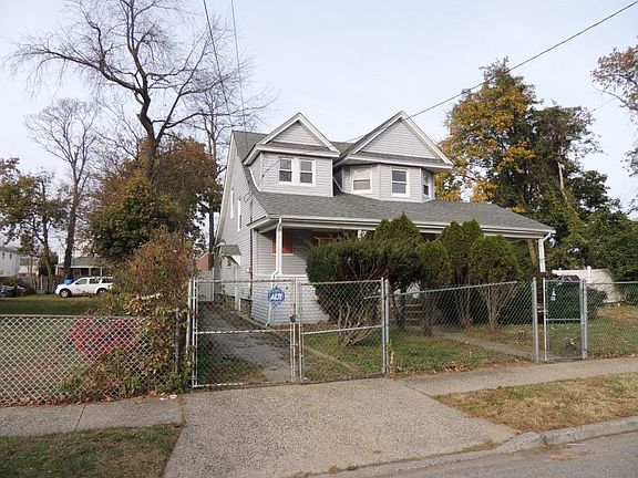 3rd image of 26 W Fulton Ave