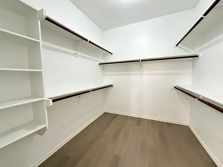 2105 Laurel Forest Dr — Photo 20