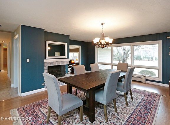 3rd image of 729 Thomas Ct