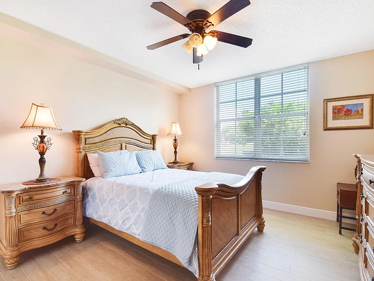 11740 Saint Andrews Pl — Photo 9
