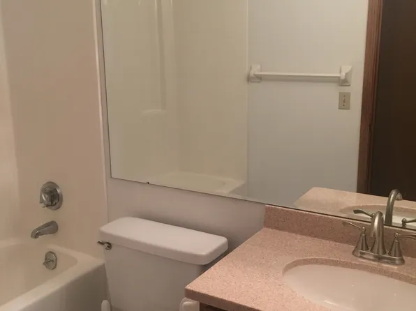 433 7th St S #1527, Minneapolis, MN 55415