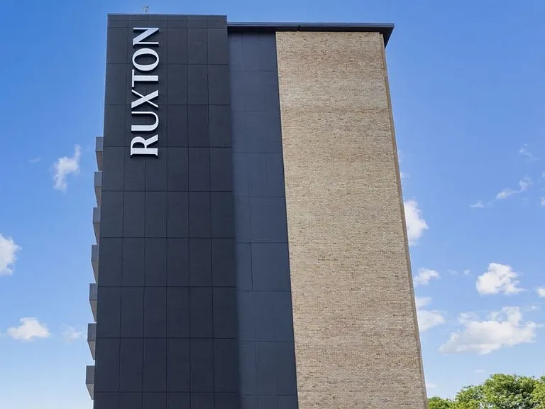 Ruxton Towers Apartments — Photo 30