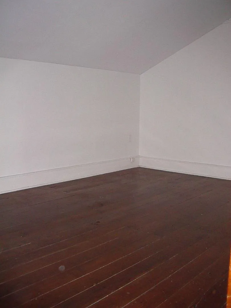 1328 Jackson Avenue - Unit O — Photo 2