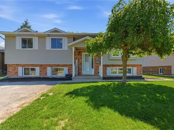 57 Wade Rd, West Lincoln, ON L0R 2A0