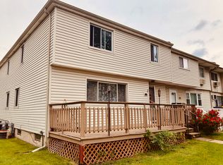 513 Willow Rd E, Staten Island, NY