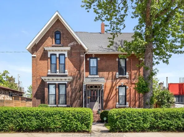 274 Crawford Ave, Windsor, ON N9A 5C2