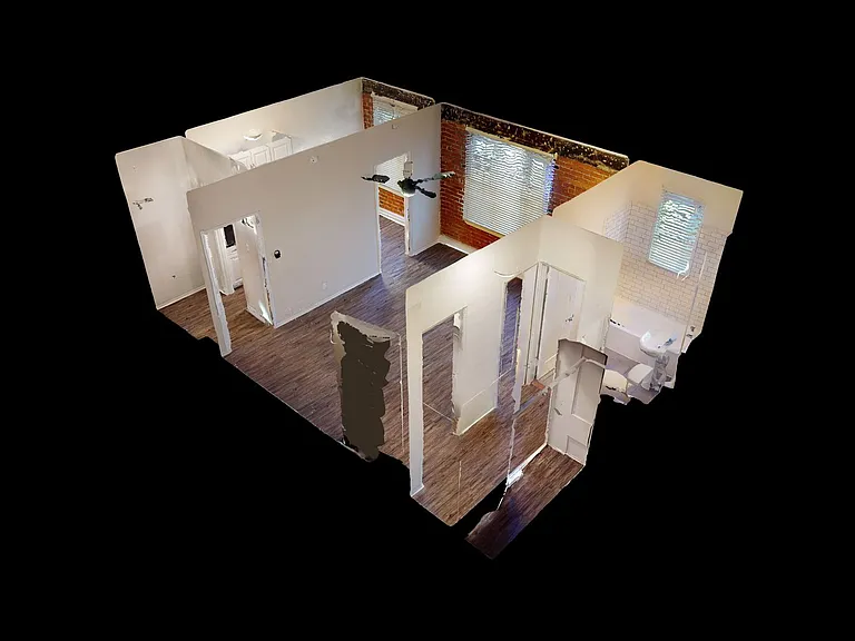 La Chandelle Apts...Charming building...Renovated Apartments Available...Hardwood Floors! — Photo 8