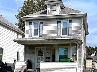 3 E Decker St, Johnstown, NY 12095