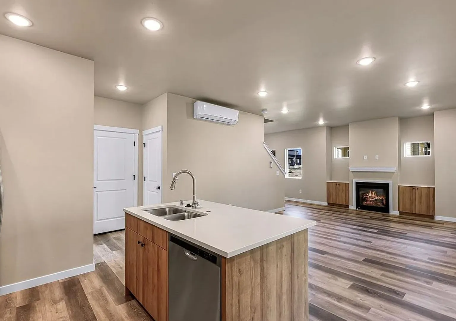 Welcome to The Ridge, 3 Bedroom Home! — Photo 4