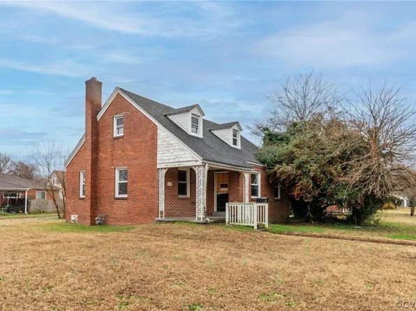 808 E Cawson St, Hopewell, VA 23860