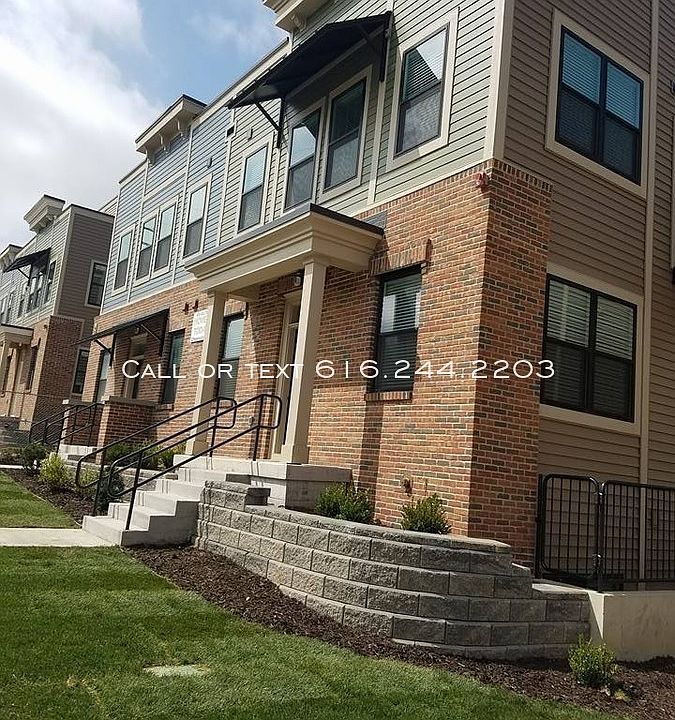 1st image of 625 Clancy Ave NE APT 104