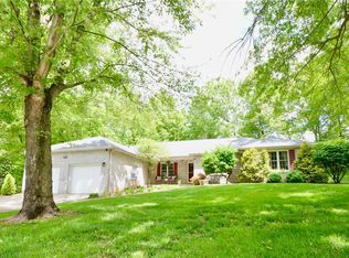 105 Brookfield Est, Lebanon, IL 62254