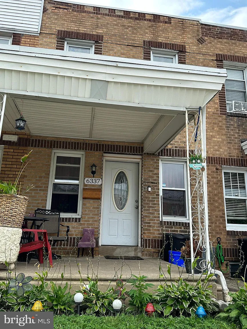 6337 Marsden St photo 1