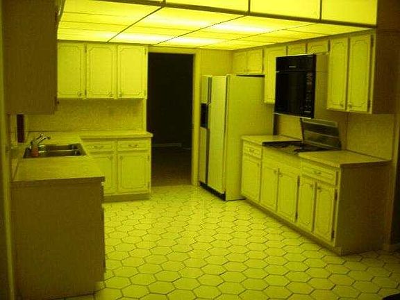 3rd image of 239 Imperial Ln