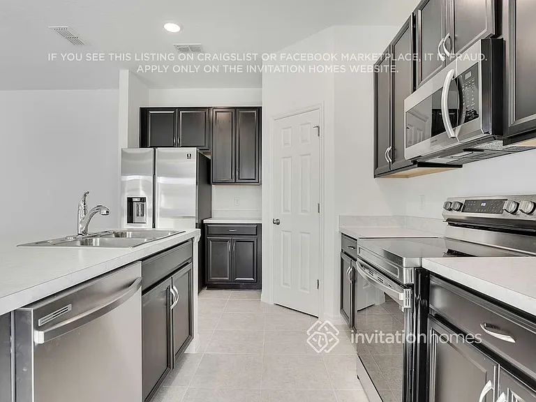 754 Lucaya Dr — Photo 7