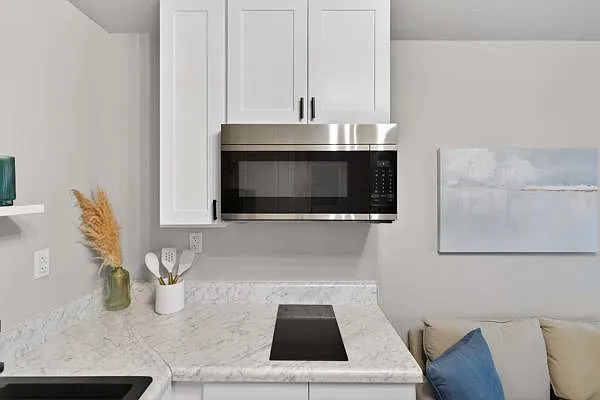 210 Club Apartments