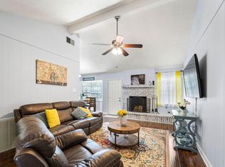 15610 La Casa Ln, Houston, TX 77062