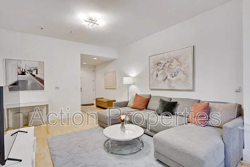 3 bed, 2.0 bath, 1467 sqft, $6,475 — Photo 4