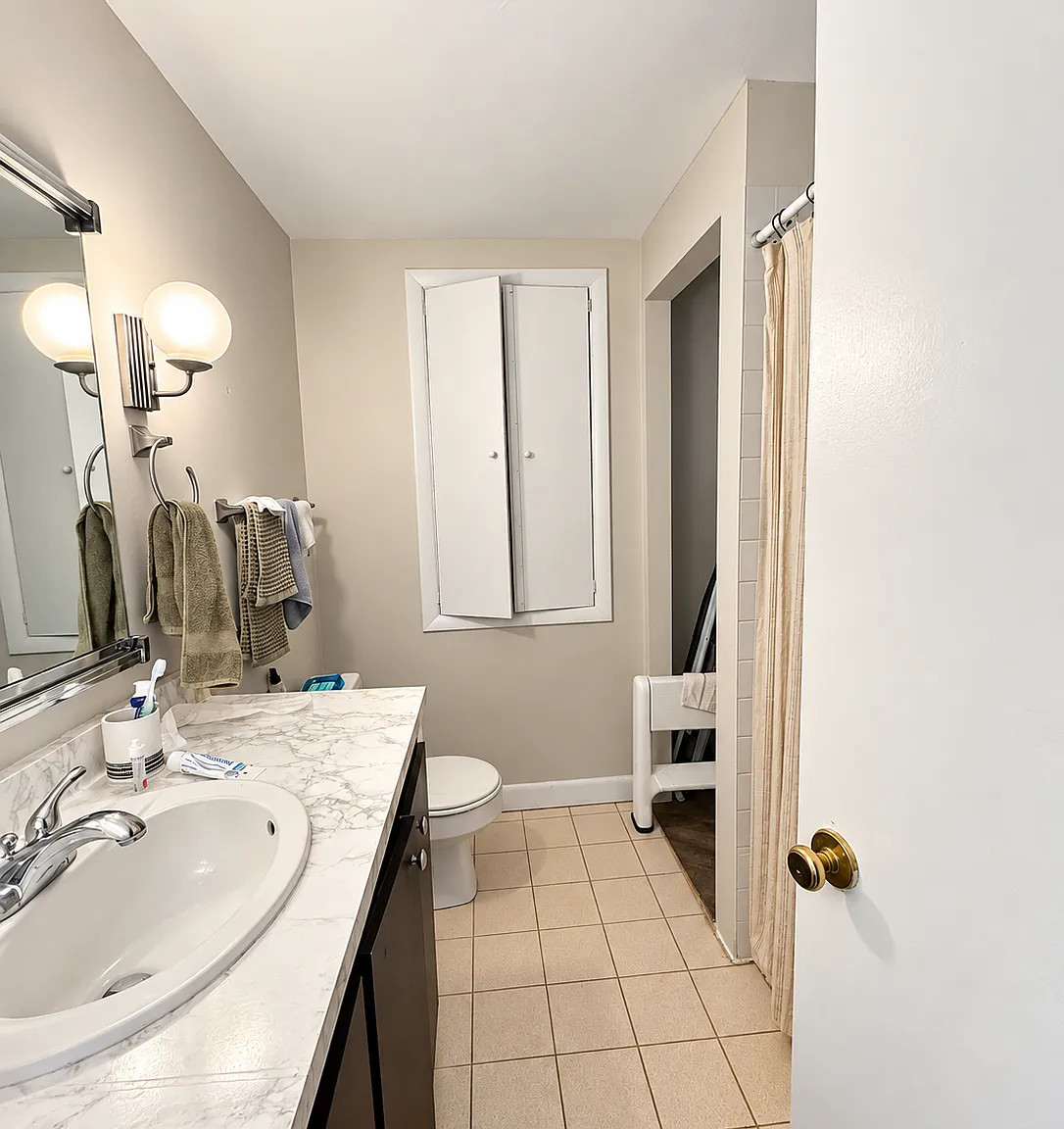 2 bed, 675 sqft, $3,000 — Photo 3