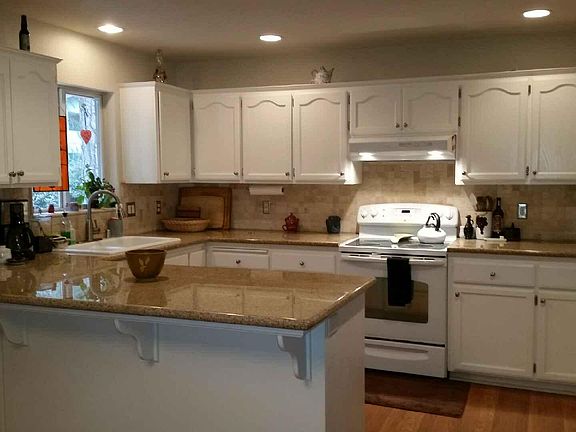 2nd image of 13770 Finch Ct