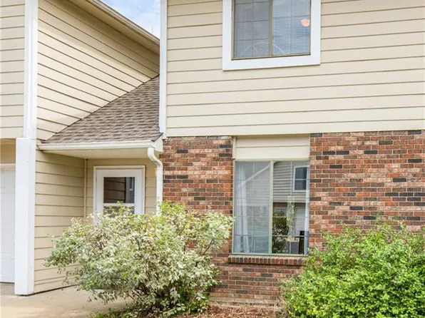 2406 Alabama St Unit 4B, Lawrence, KS 66046