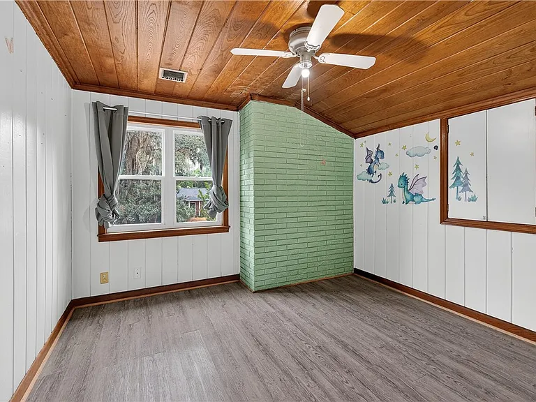 1601 Walnut Ave — Photo 17
