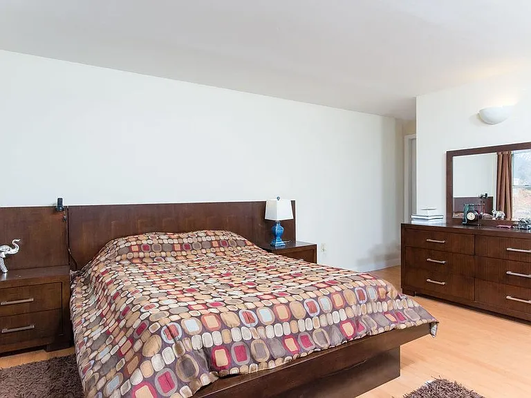 20 Chestnut St #402 — Photo 5