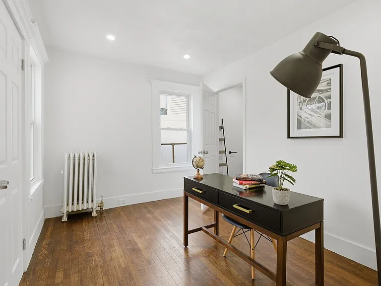 Robbins St — Photo 9