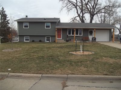 3822 Valley Pl NE, Cedar Rapids, IA, 52402