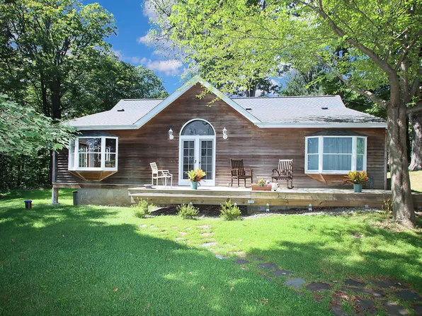 54 Hall Passway, Danbury, CT 06811