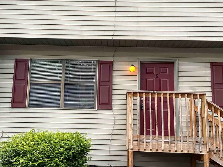 629 Ridge Rd — Photo 1