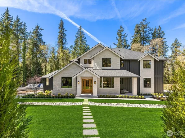 9473 Springwood Avenue NE, Bainbridge Island, WA 98110