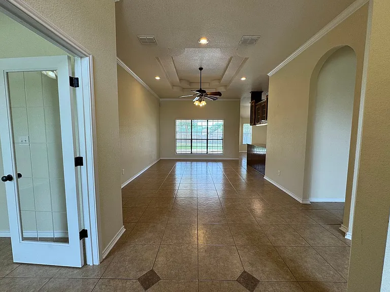 5702 Graphite Dr — Photo 6