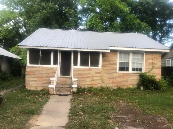 355 Pinehill Dr, Mobile, AL 36606