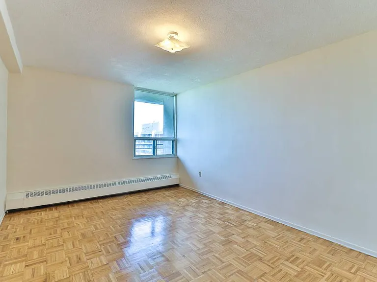 20 Carabob Ct — Photo 15